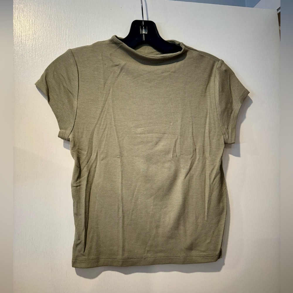 NWT wild fable top